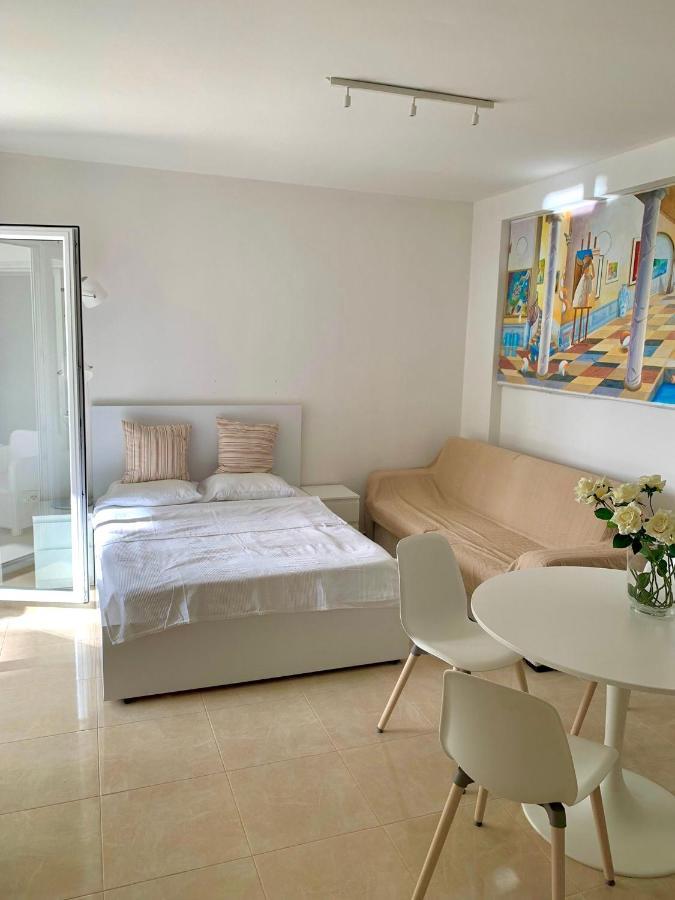 Loli Apartment Luxury White Residence Sarande Luaran gambar