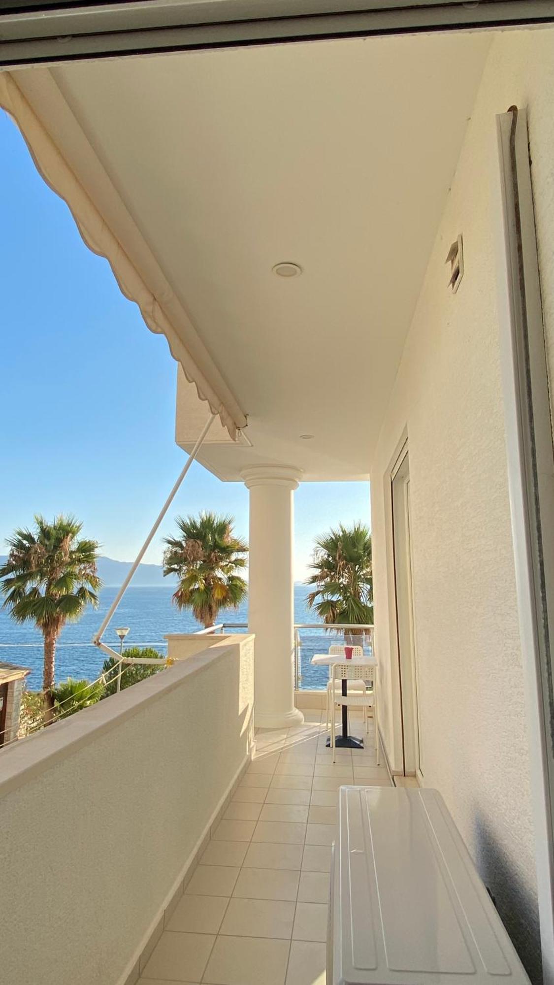 Loli Apartment Luxury White Residence Sarande Luaran gambar