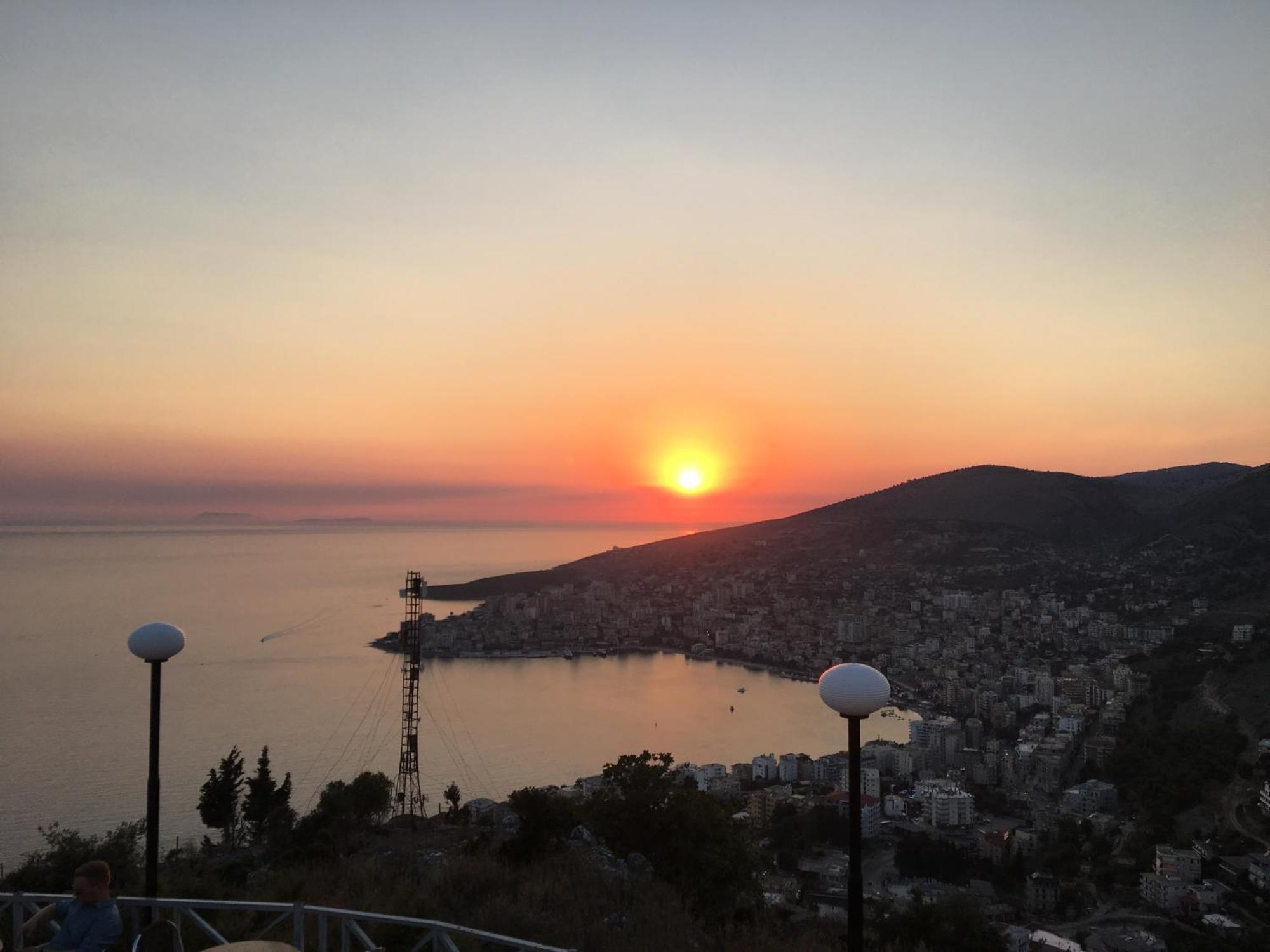 Loli Apartment Luxury White Residence Sarande Luaran gambar